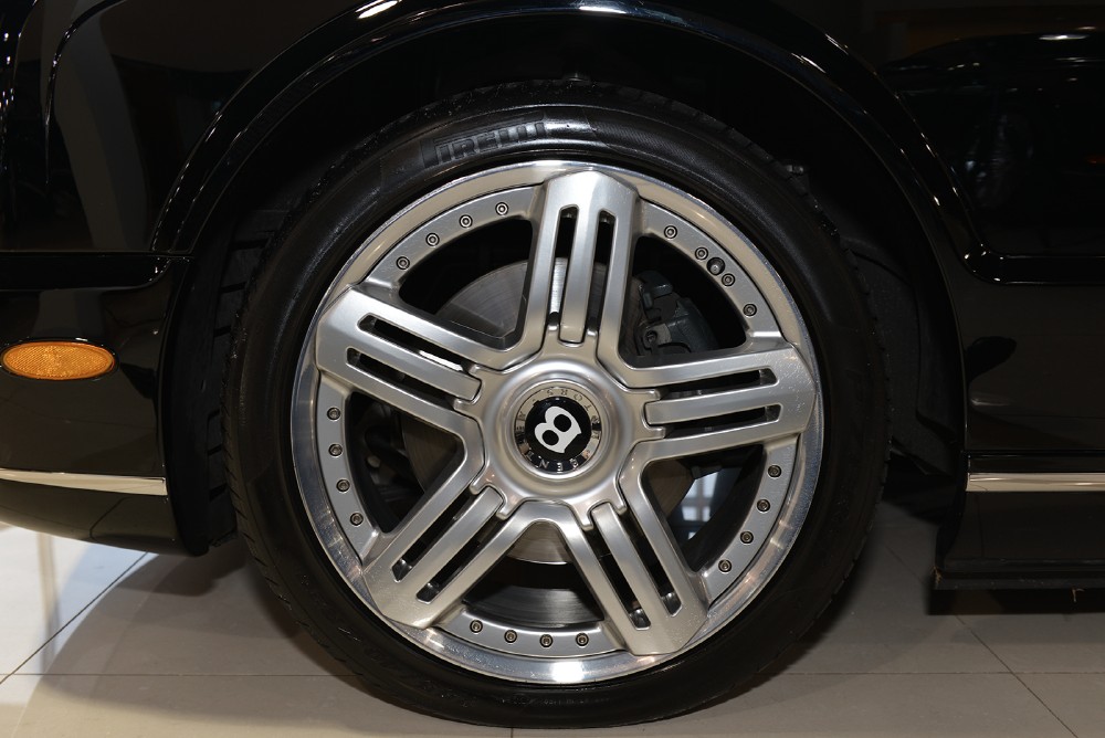 2008 Bentley Azure Image 5