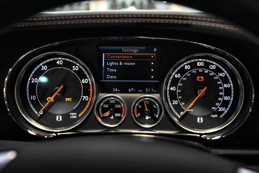 2014 Bentley Flying Spur Image 19