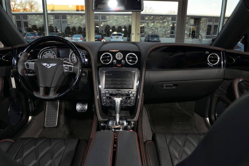 2014 Bentley Flying Spur Image 2