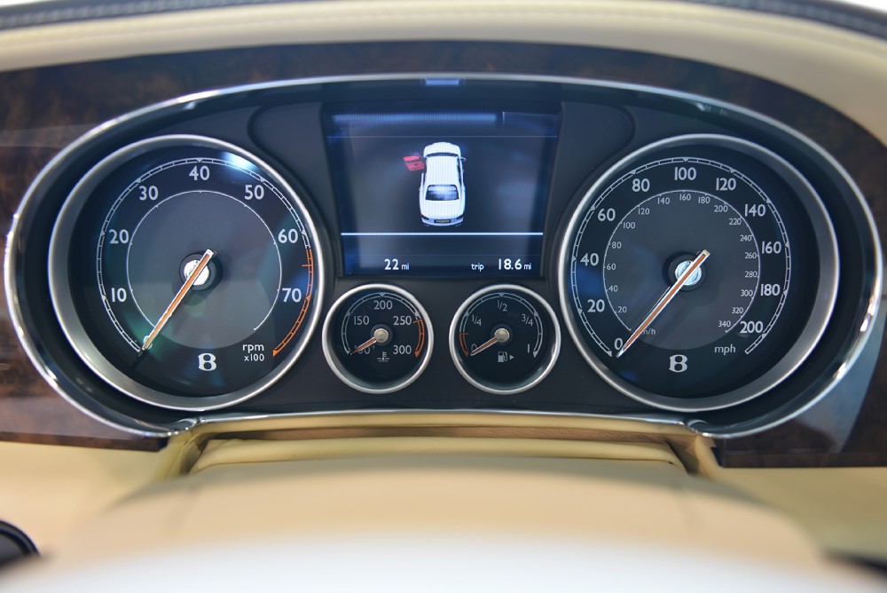 2014 Bentley Flying Spur Image 15