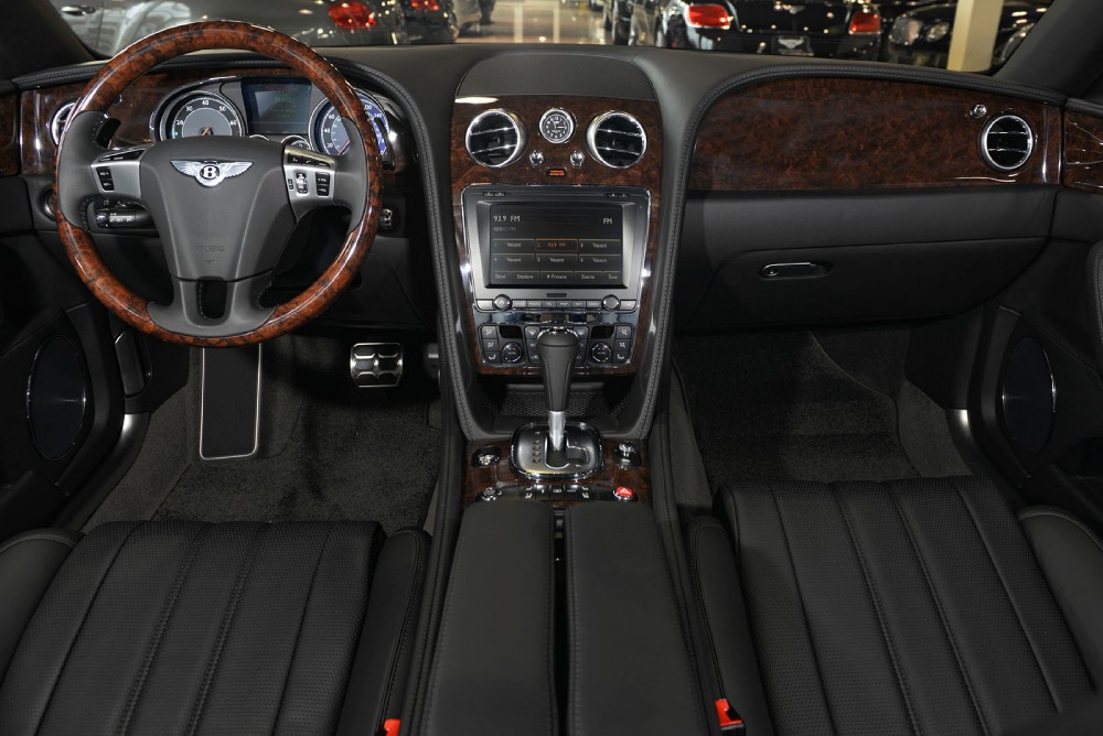 2014 Bentley Flying Spur Image 2