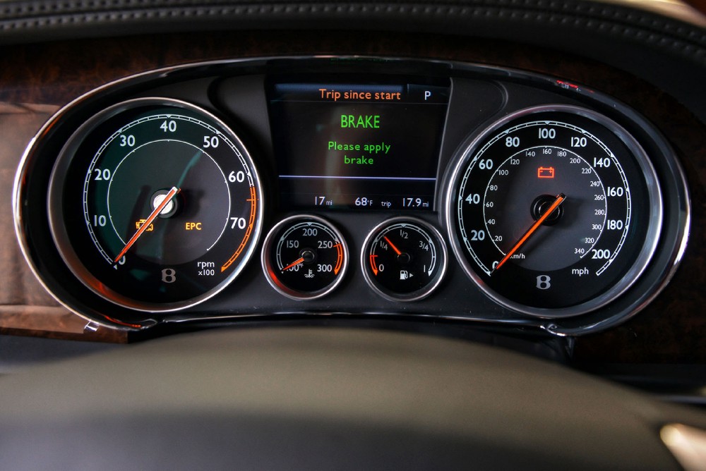 2014 Bentley Flying Spur Image 20