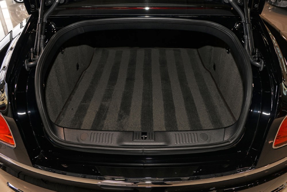 2014 Bentley Flying Spur Image 21