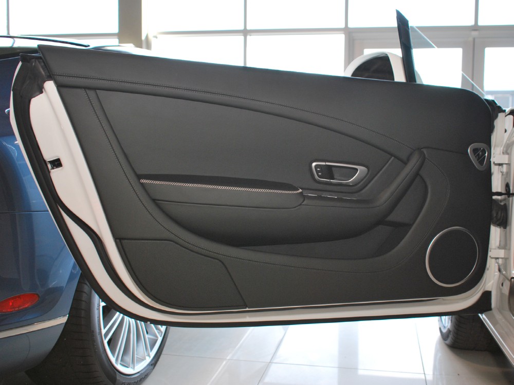 2013 Bentley Continental GT Convertible Image 21