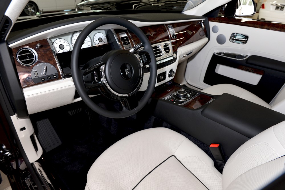 2014 Rolls-Royce Ghost Image 3