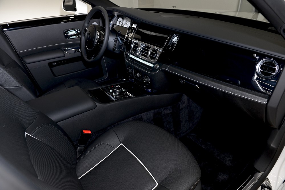 2014 Rolls-Royce Ghost Image 12