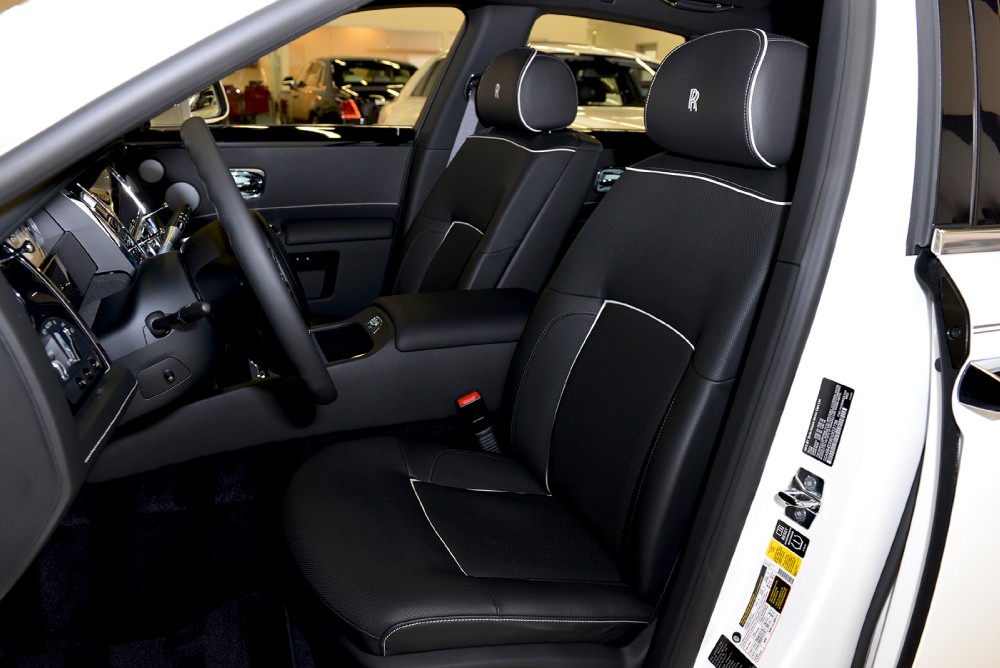 2014 Rolls-Royce Ghost Image 13