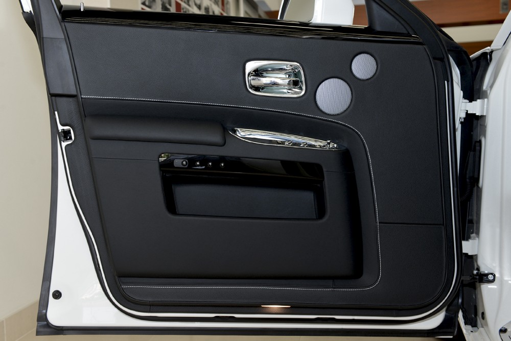 2014 Rolls-Royce Ghost Image 24
