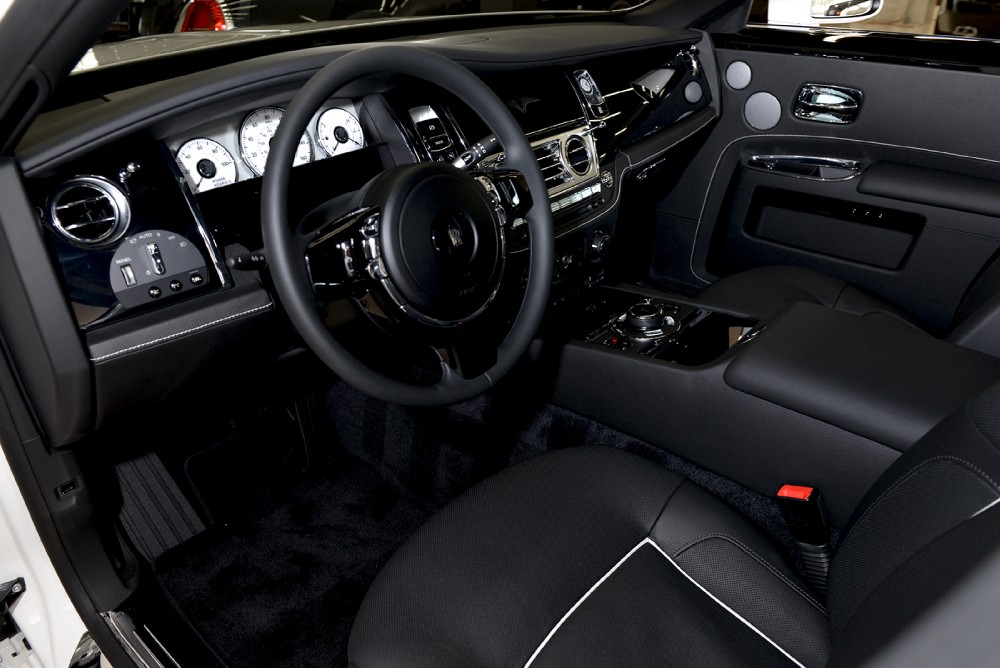 2014 Rolls-Royce Ghost Image 3