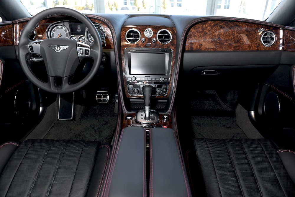2014 Bentley Flying Spur Image 2