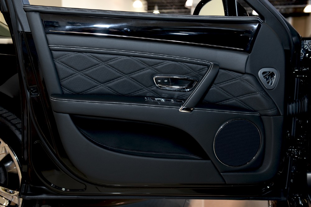 2014 Bentley Flying Spur Image 21