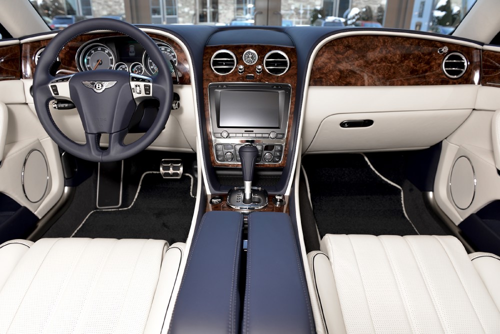 2014 Bentley Flying Spur Image 2