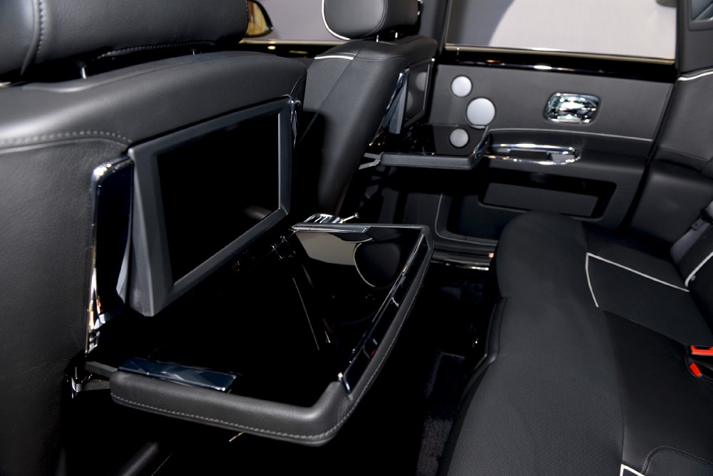2014 Rolls-Royce Ghost Image 17