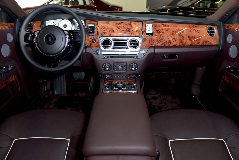 2014 Rolls-Royce Ghost Image 2