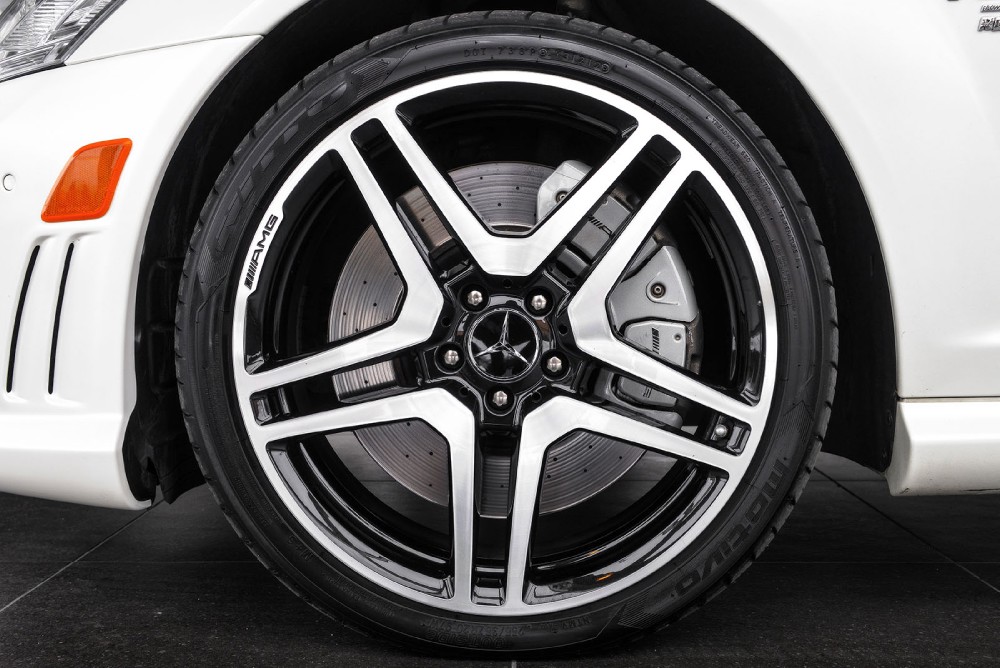 2012 Mercedes-Benz S63 Image 4