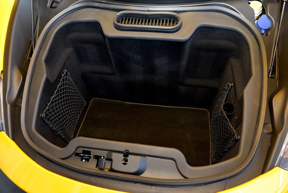 2013 McLaren MP4-12C Image 17