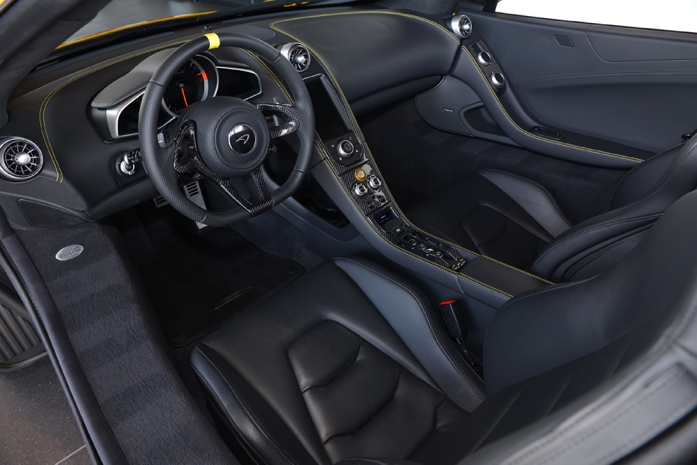 2013 McLaren MP4-12C Image 2