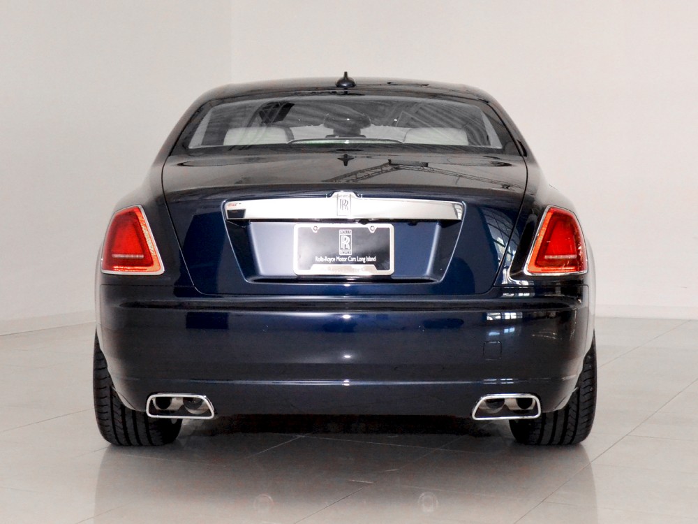 2012 Rolls-Royce Ghost Image 10