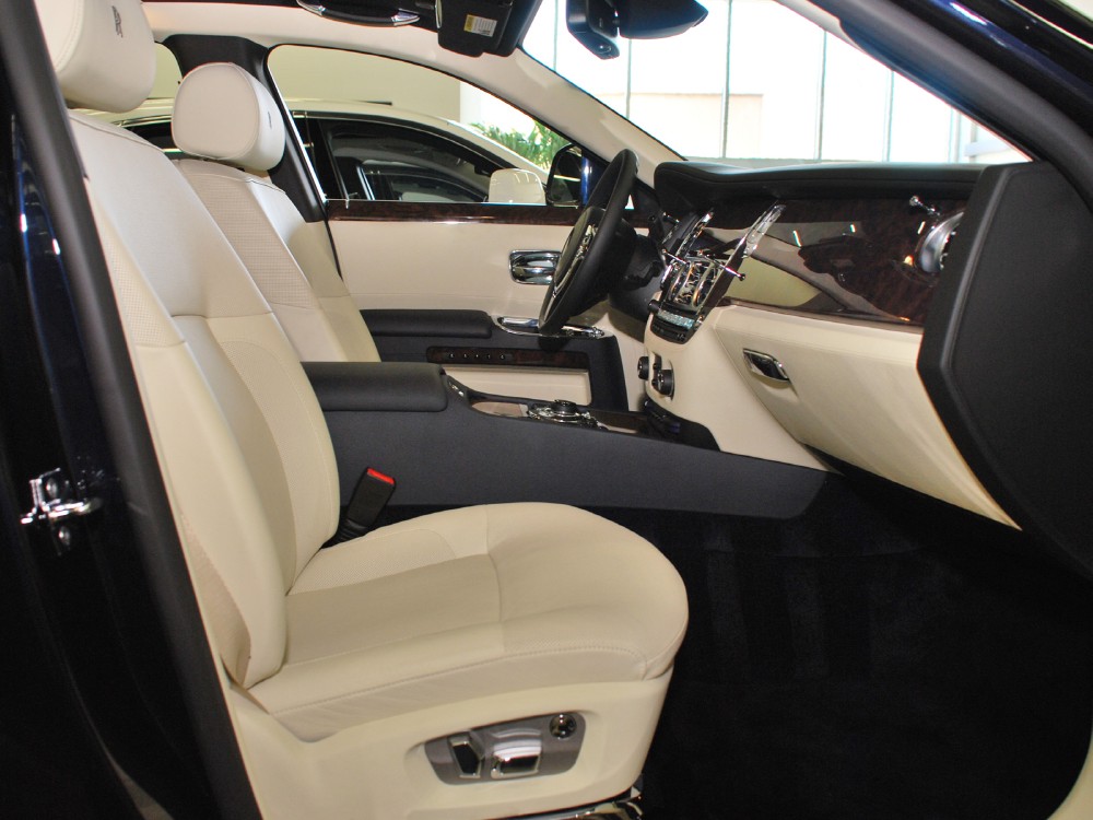 2012 Rolls-Royce Ghost Image 14