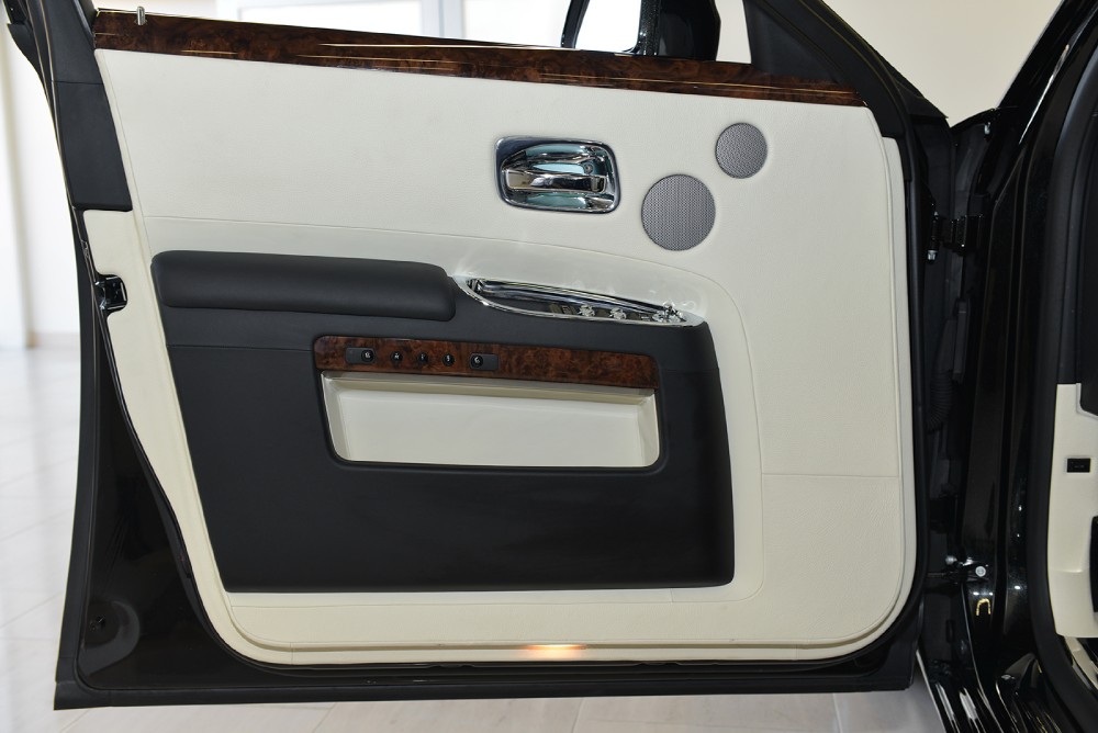 2012 Rolls-Royce Ghost EWB Image 16