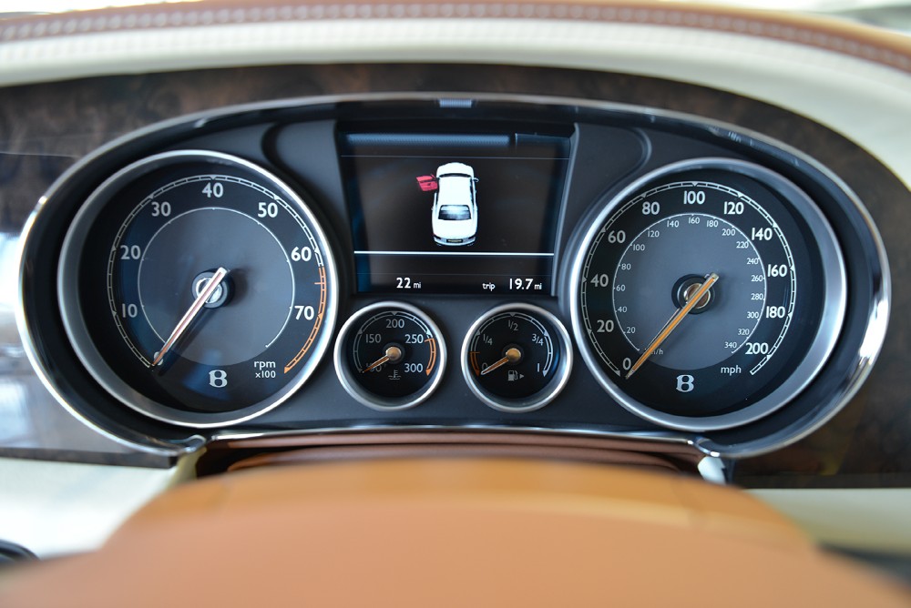 2014 Bentley Flying Spur Image 17