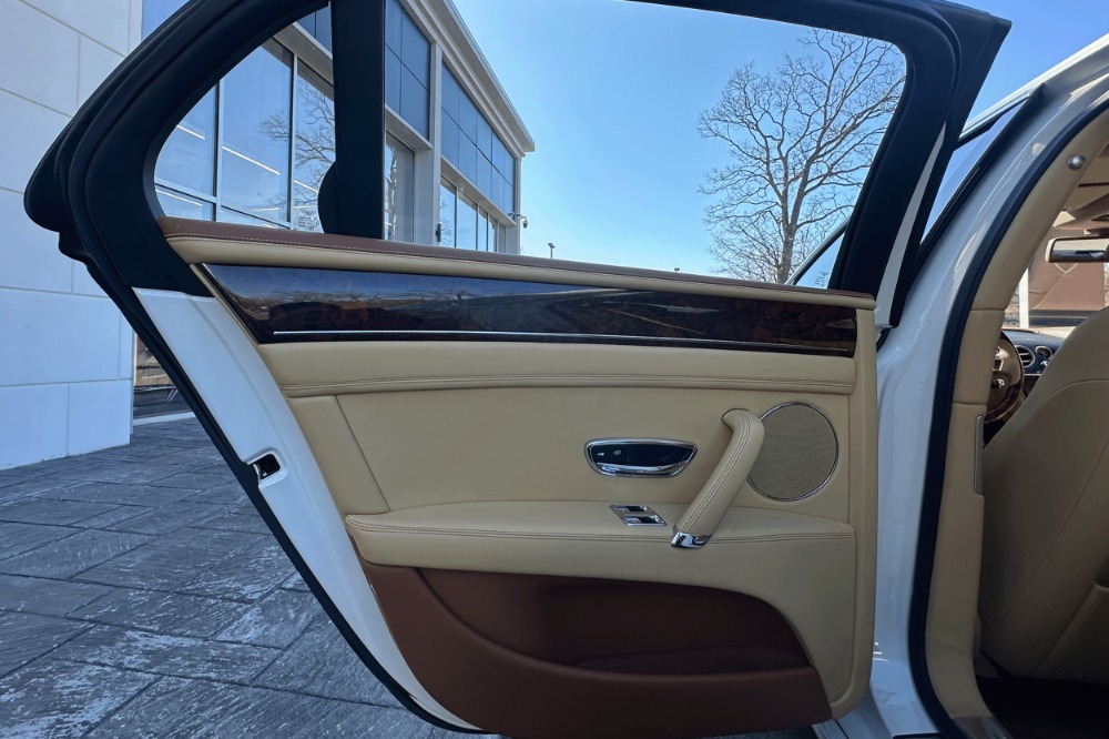 2014 Bentley Flying Spur Image 7