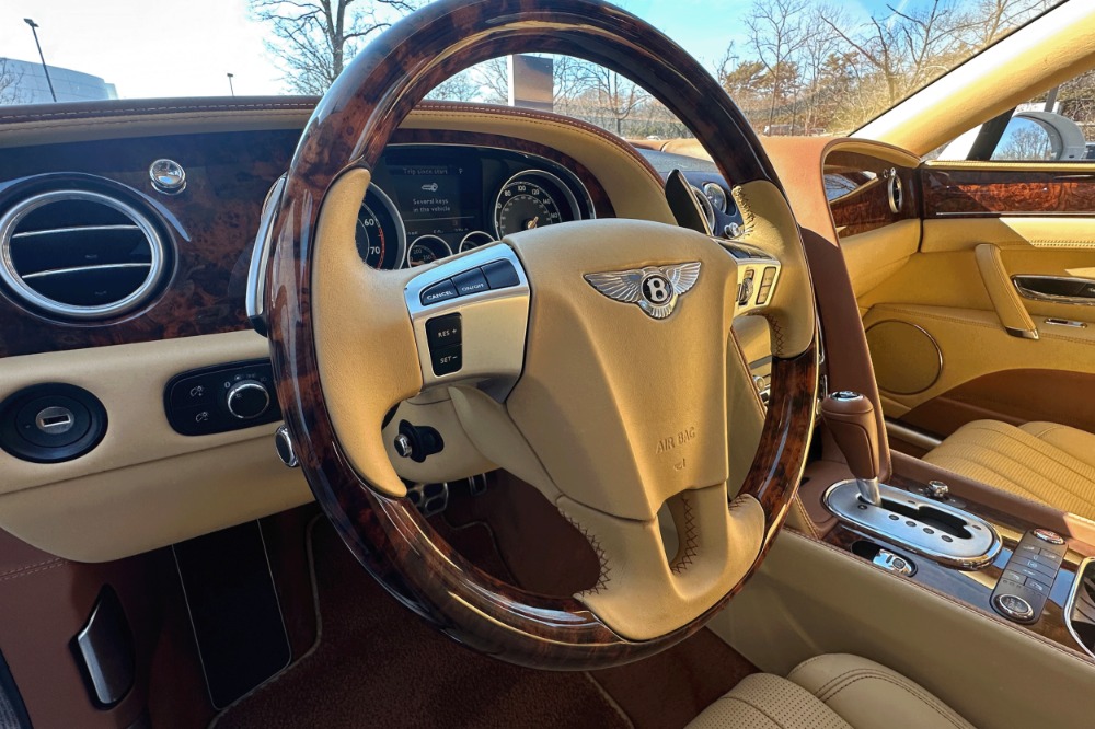 2014 Bentley Flying Spur Image 9