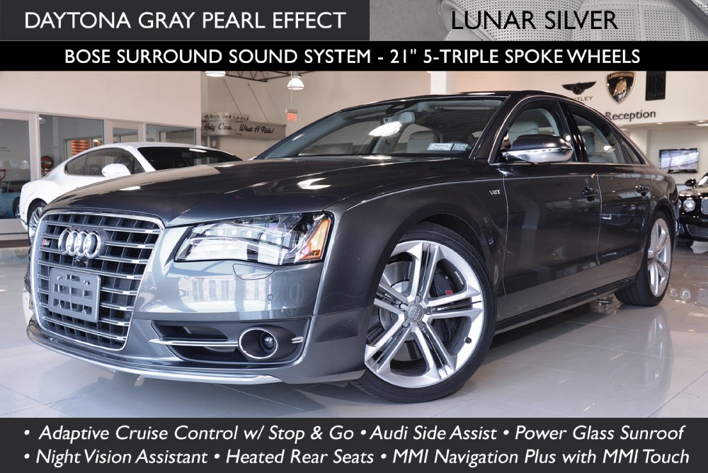 2013 Audi S8 Image 1