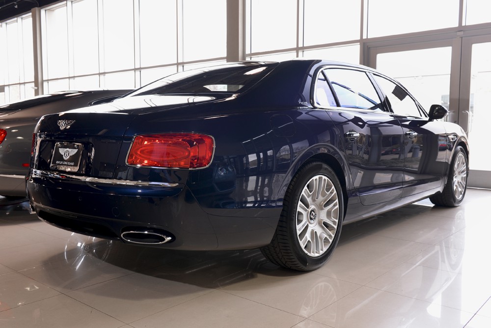 2014 Bentley Flying Spur Image 2