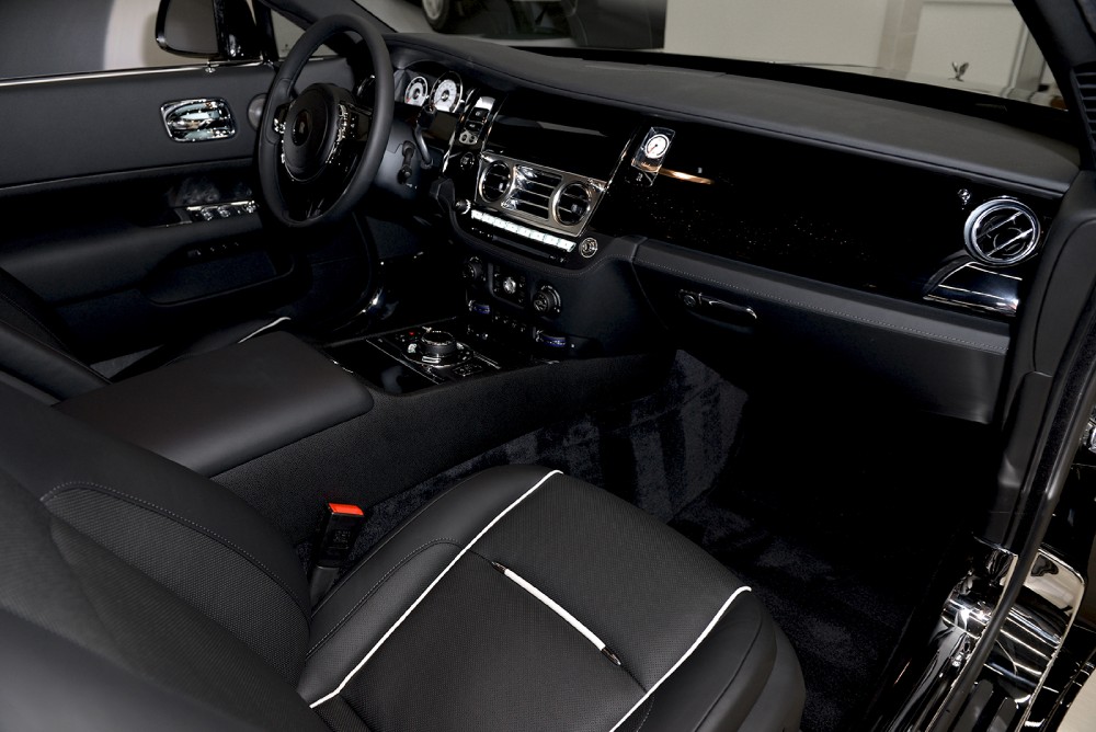 2014 Rolls-Royce Wraith Image 5