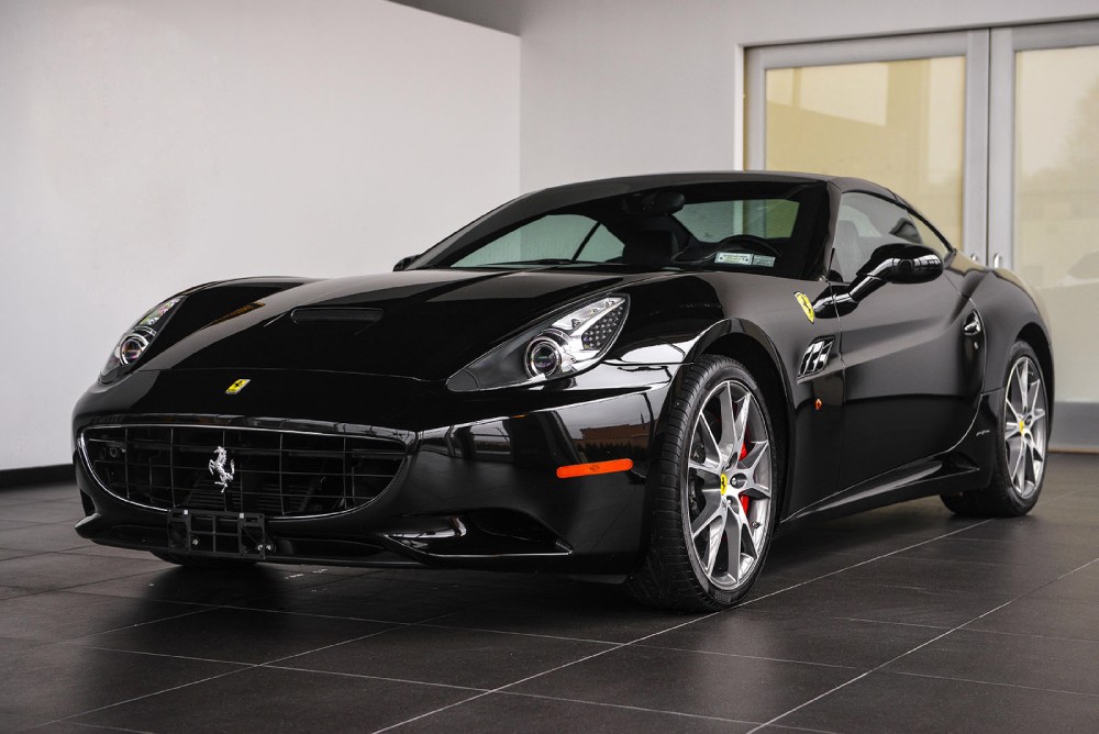 2010 Ferrari California Image 12