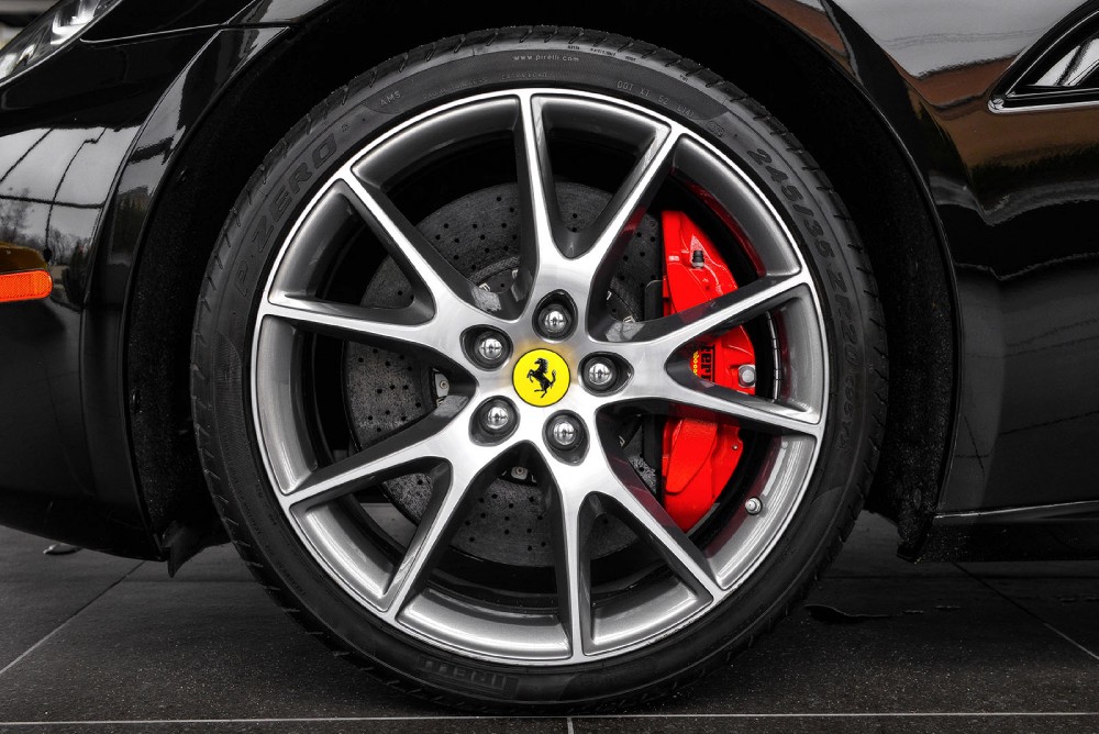 2010 Ferrari California Image 5