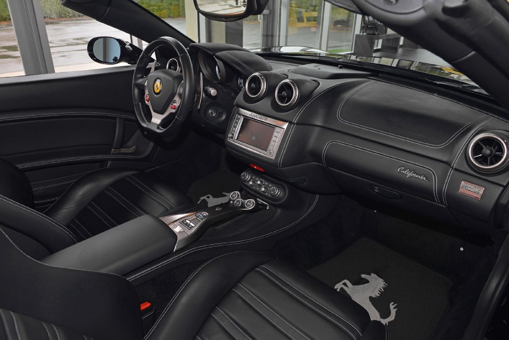 2010 Ferrari California Image 7