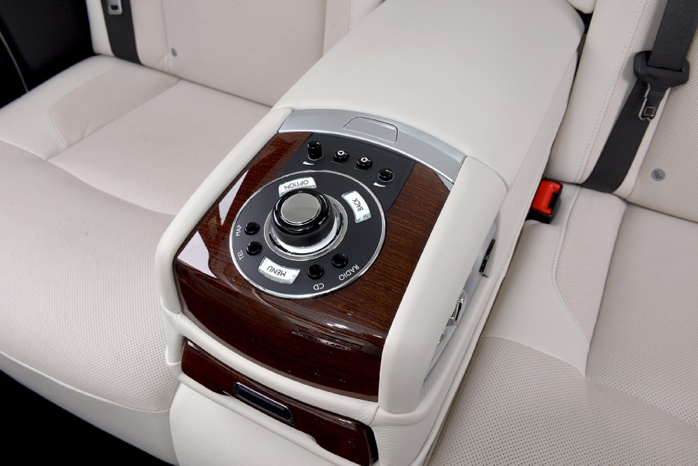 2011 Rolls-Royce Ghost Image 15