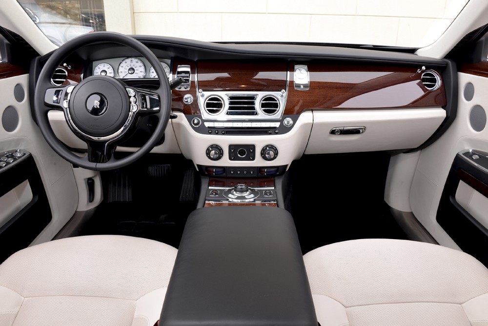 2011 Rolls-Royce Ghost Image 2