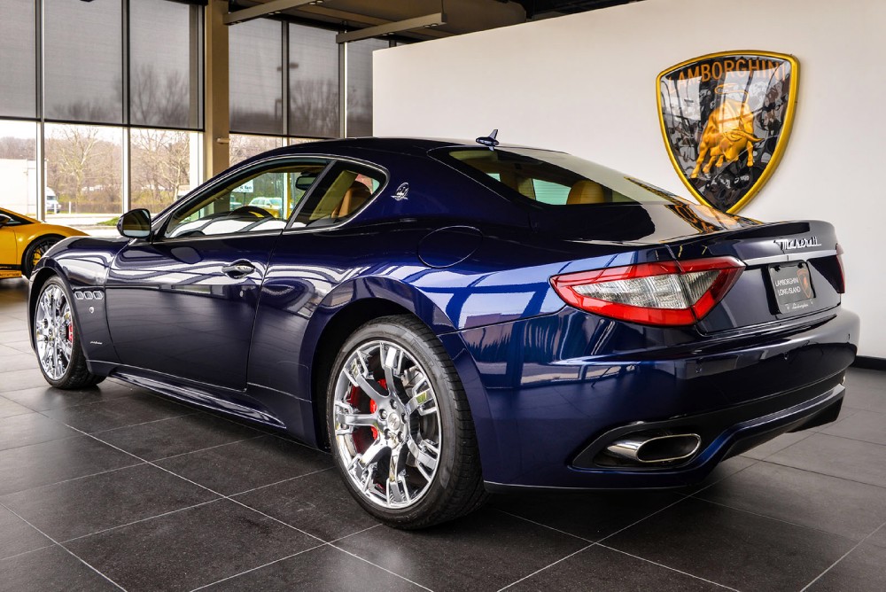 2013 Maserati GranTurismo Image 3