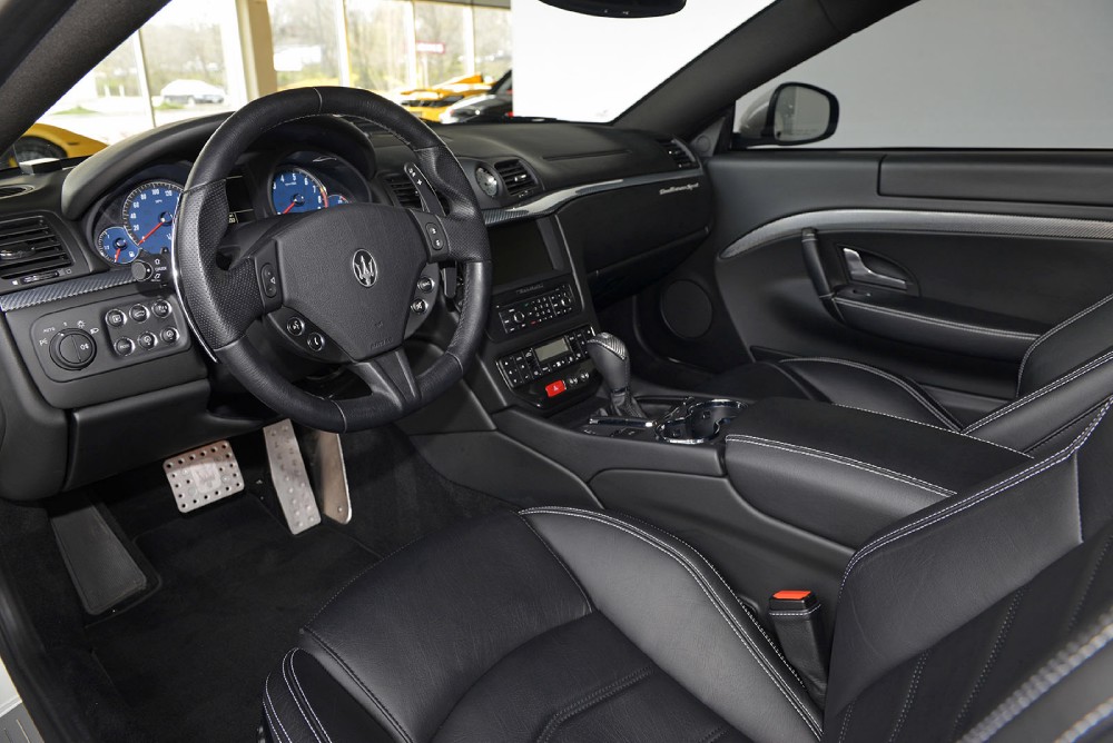 2013 Maserati GranTurismo Image 2