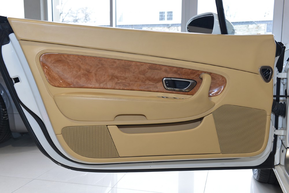 2008 Bentley Continental GT Convertible Image 16
