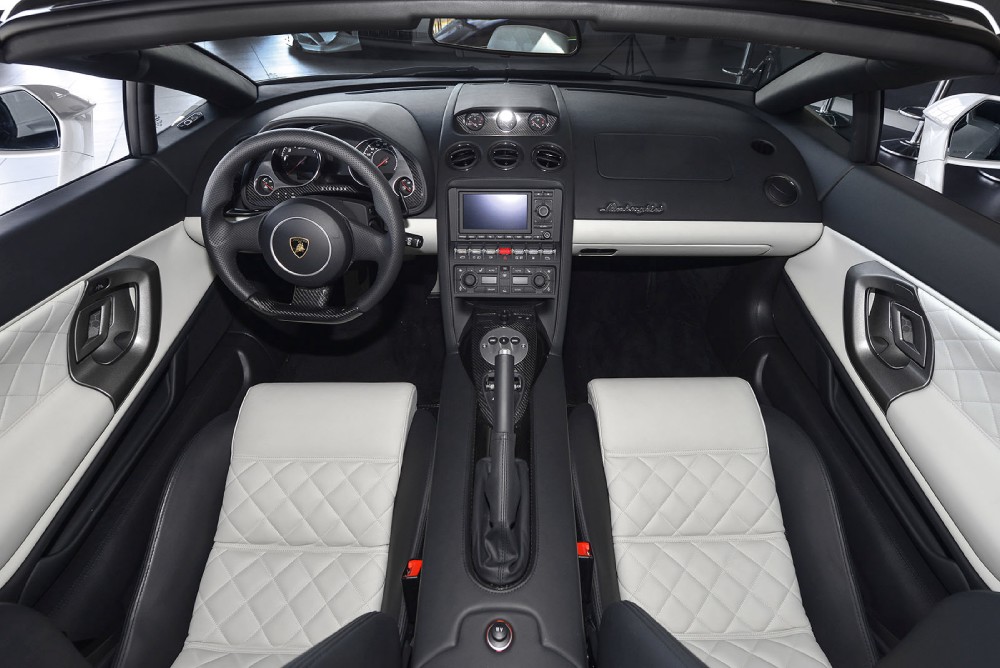 2013 Lamborghini Gallardo Image 2