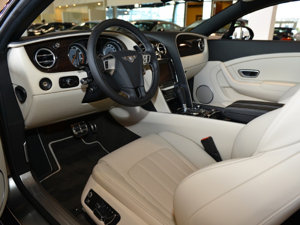 2013 Bentley Continental GT Image 3