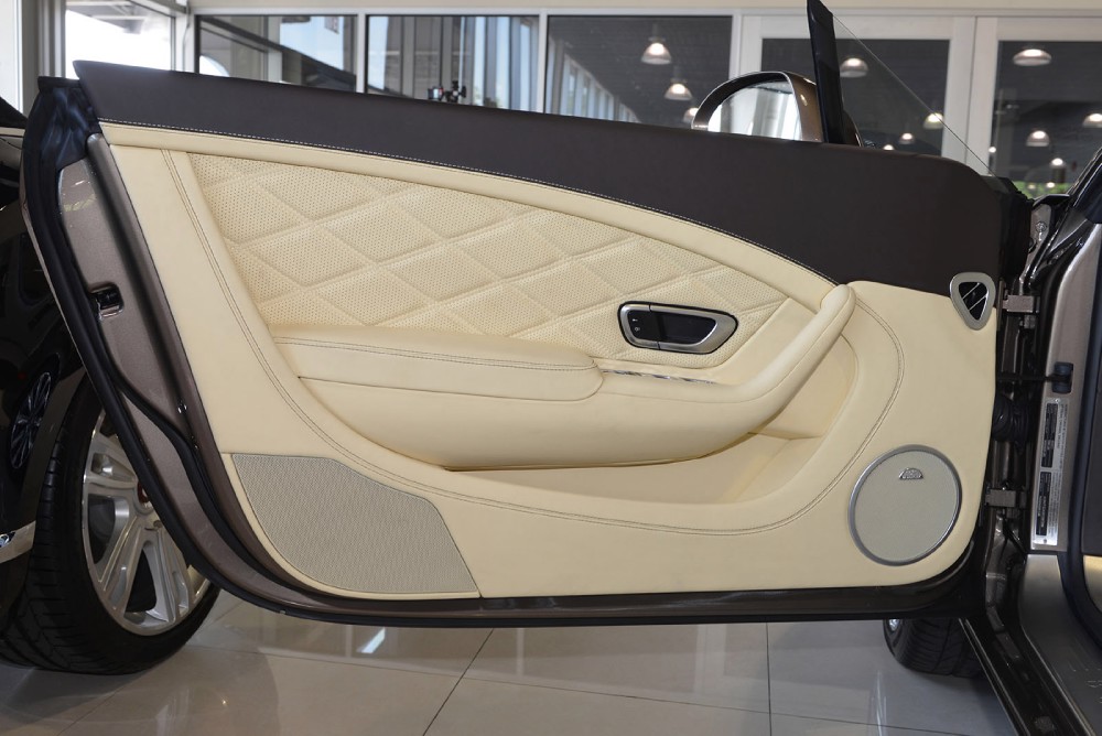 2014 Bentley Continental GT V8 Convertible Image 18