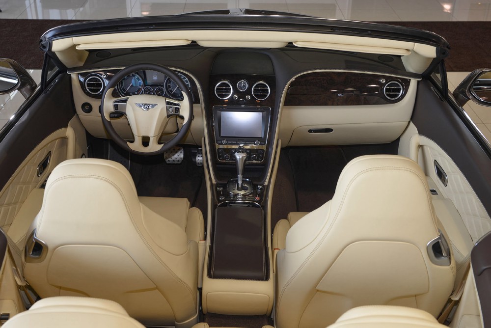 2014 Bentley Continental GT V8 Convertible Image 2