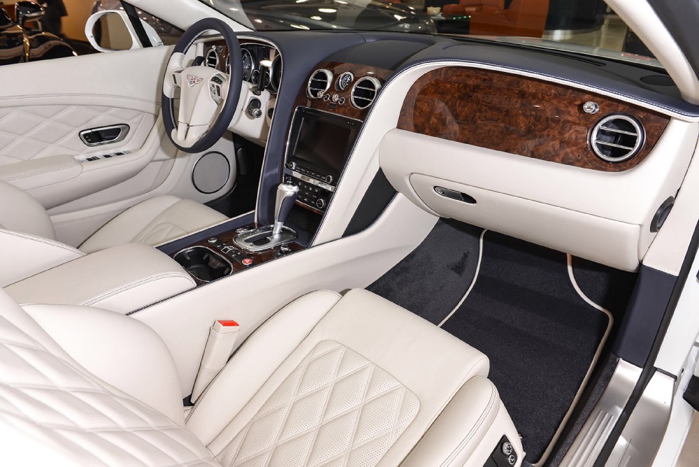 2014 Bentley Continental GT V8 Convertible Image 5
