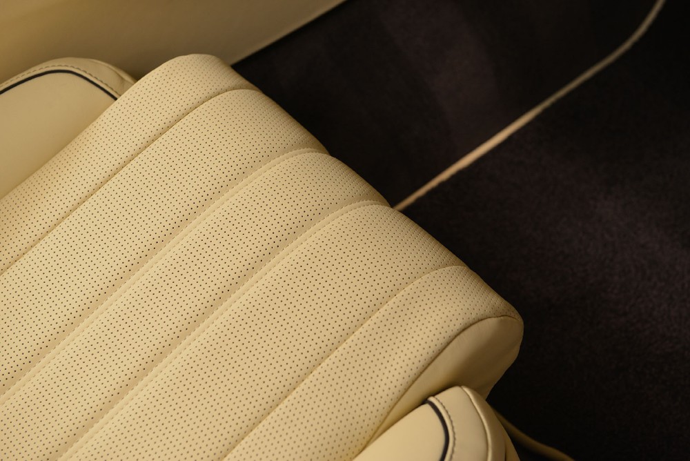 2014 Bentley Flying Spur Image 15