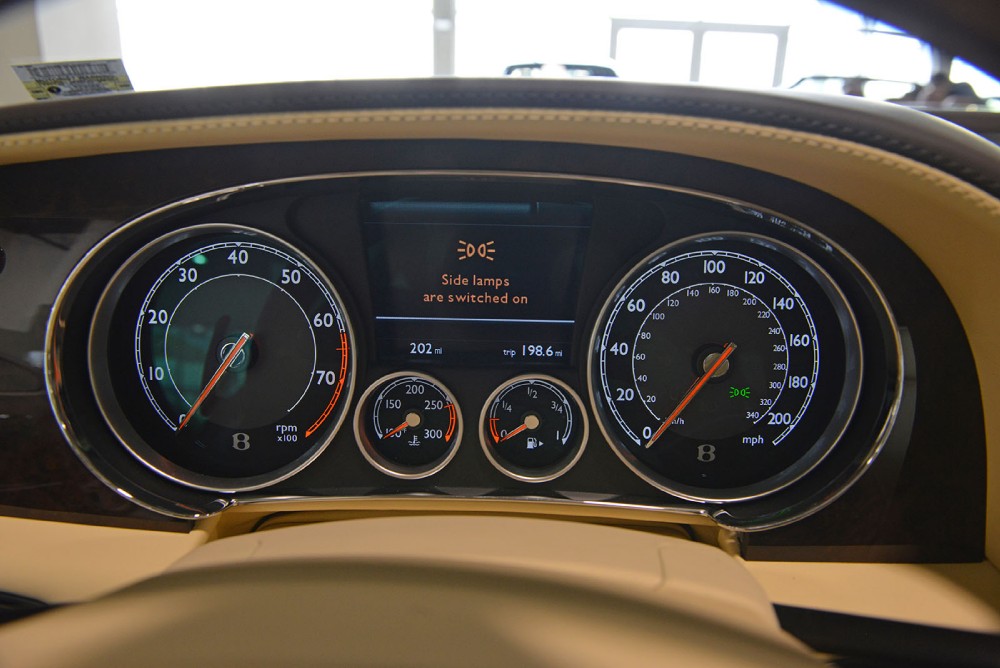 2014 Bentley Flying Spur Image 21