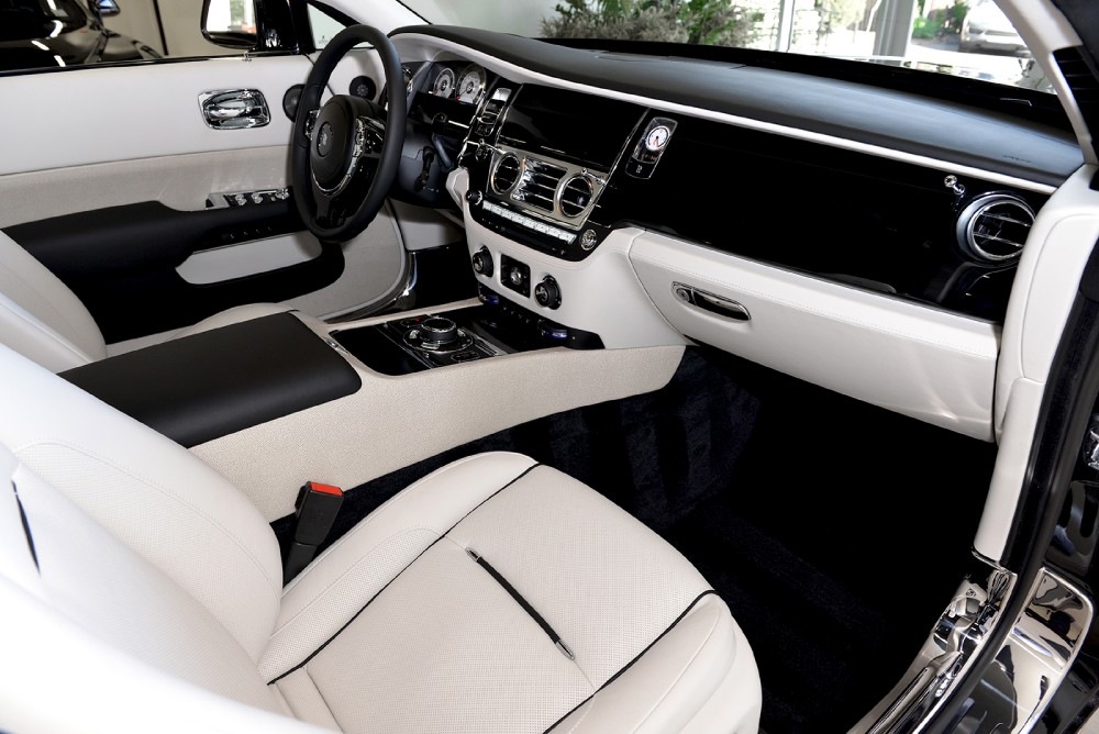 2014 Rolls-Royce Wraith Image 6