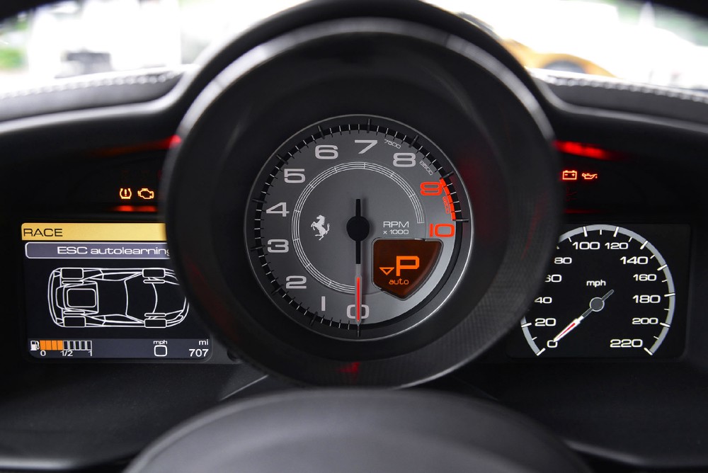 2013 Ferrari 458 Italia Image 9