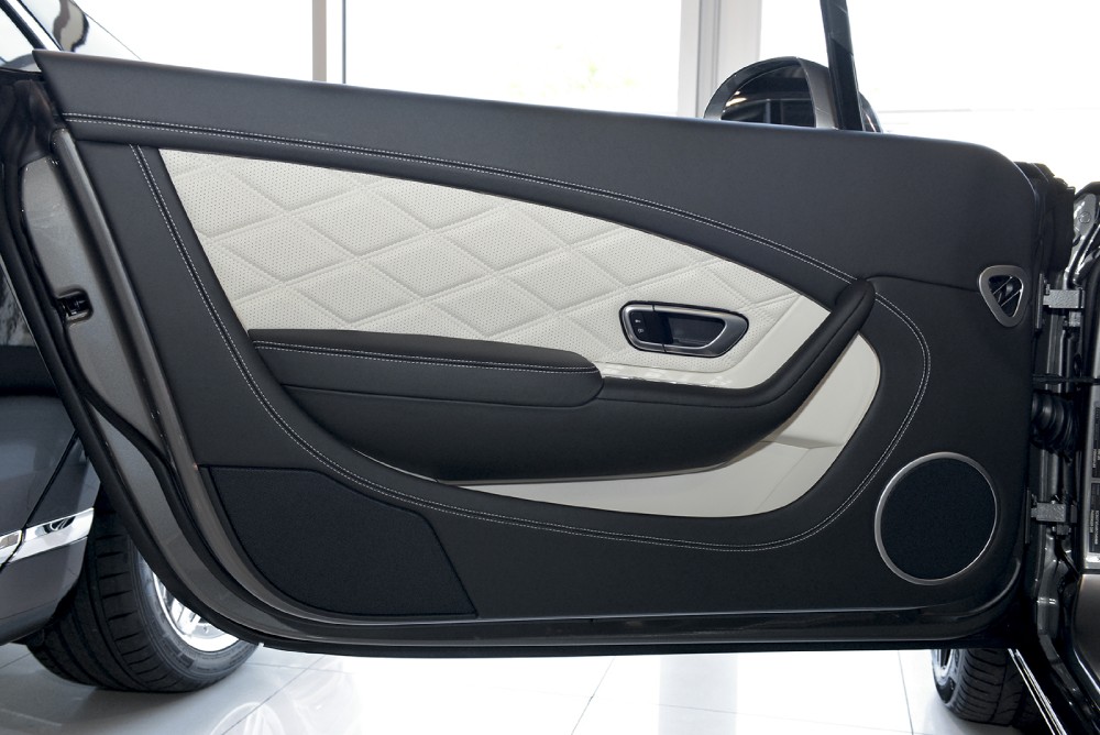 2014 Bentley Continental GT V8 Convertible Image 14