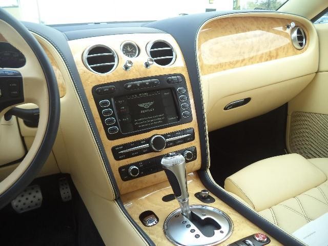 2011 Bentley Continental GT Convertible Image 3