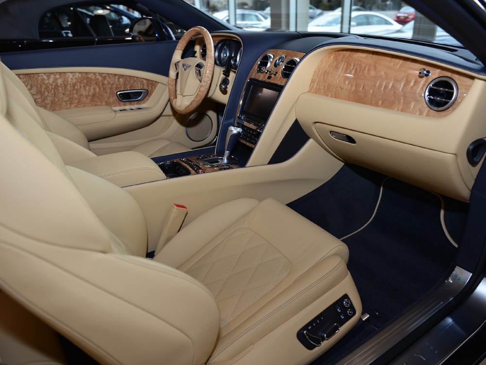 2013 Bentley Continental GT V8 Convertible Image 17